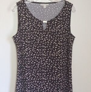 Dana Buchman sleeveless scoop neck top women's size medium GUC